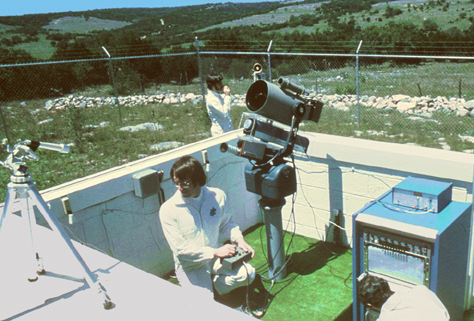 Ray Stanford and the Project Starlight optical gear Austin, TX 1974