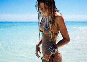 beautiful surfer girls