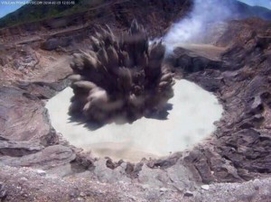 poas volcano eruption costa rica 1
