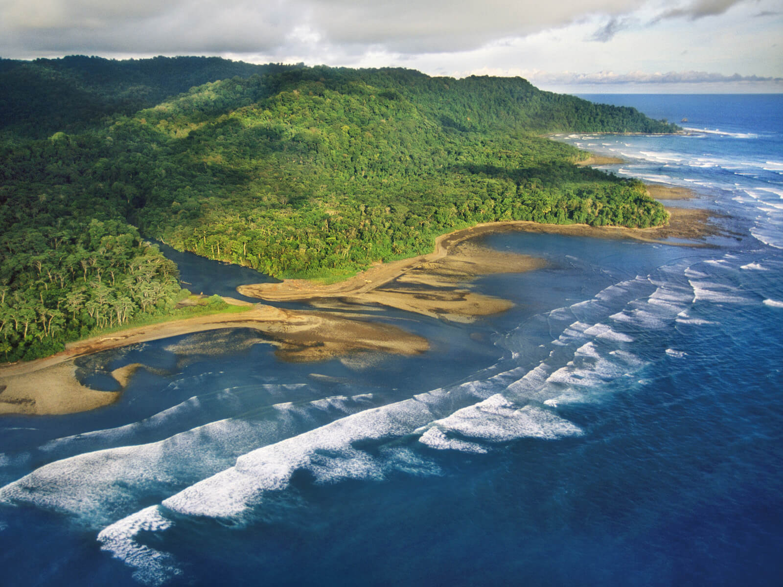 Costa Rica --- Osa Peninsula Coastline in Costa Rica --- Image by © Frans Lanting/Corbis