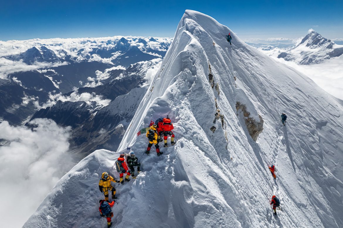 Costa Rica’s Warner Rojas Climbing Mount Manaslu