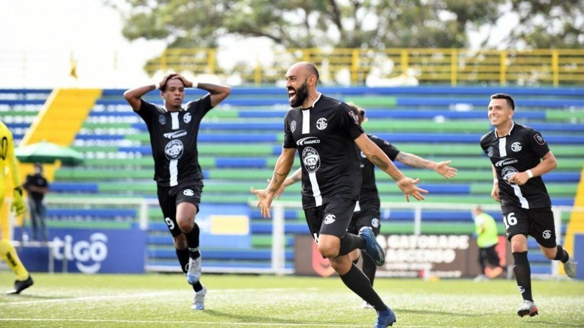 Sporting FC to Have Only Costa Rican Players?