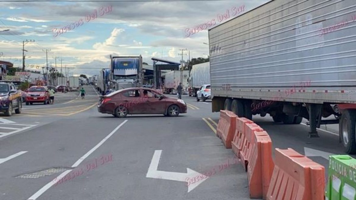 Truck Drivers Block Border of Costa Rica