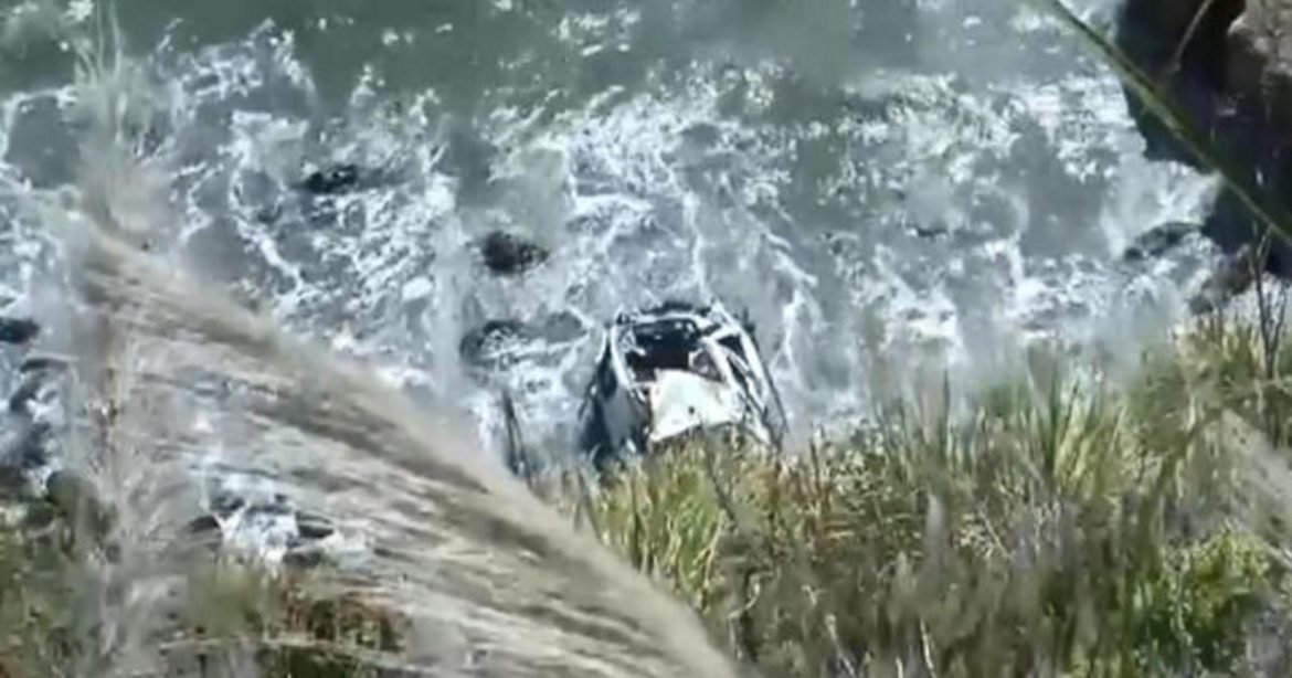 Woman Survives Week on Beach After Plunging from Cliff