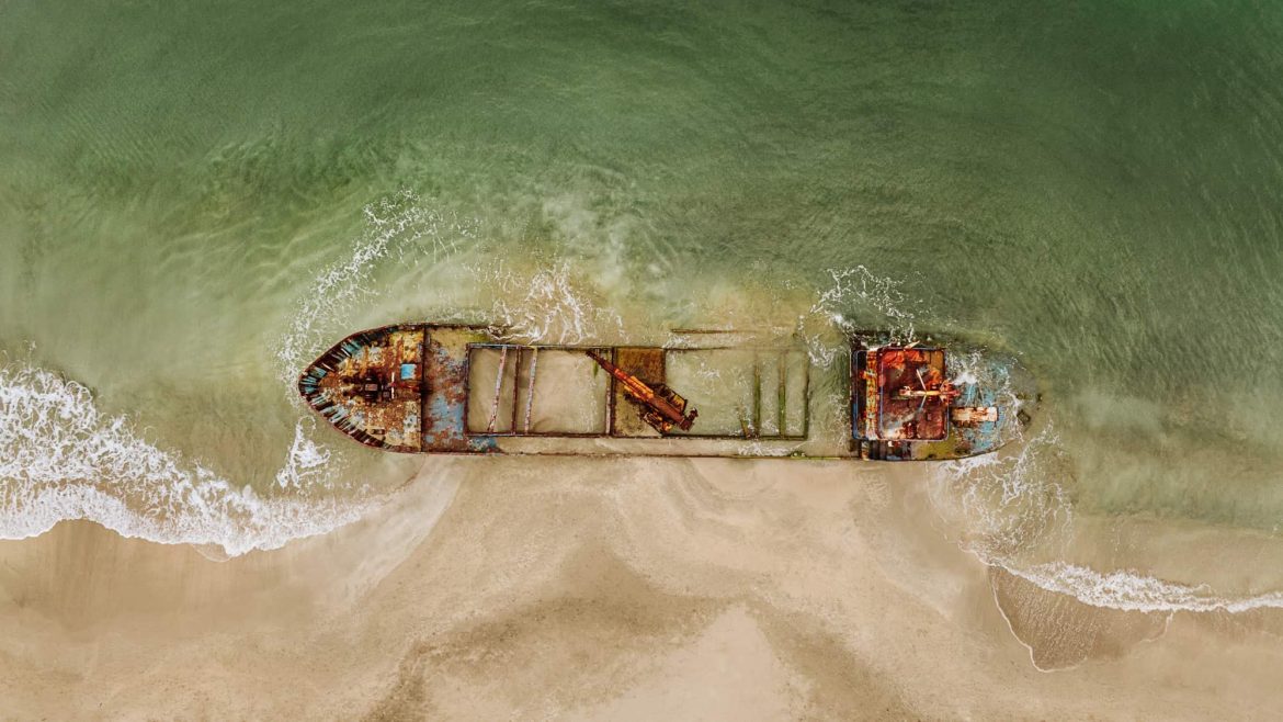 Mysteries Unveiled: The Yicel Shipwreck Saga Nestled in Manzanillo, Costa Rica